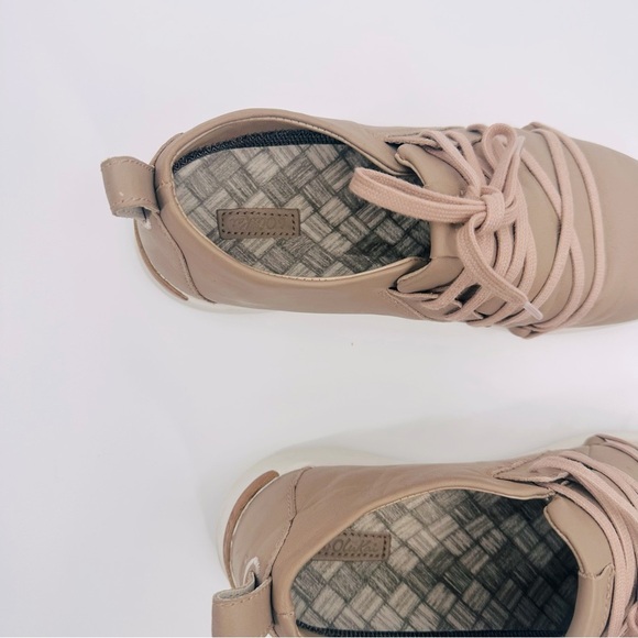 Olukai | Women's Malua Li Casual Shoes Size 9 - Picture 6 of 9